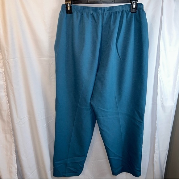 Alfred Dunner Pants Dress Pull on Elastic Waist Straight Leg Workwear Bottoms - Picture 6 of 9